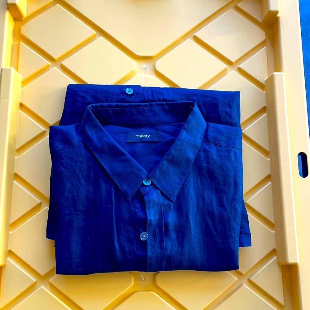 Theory size extra large, 100% linen blue indigo died dress shirt